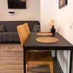 17-stillvolles 2-zimmer Mit Boxspringbett,wlan,grossem Balkon Mit Gartenblick 아파트