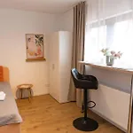 Lejlighed 17-stillvolles 2-zimmer Mit Boxspringbett,wlan,grossem Balkon Mit Gartenblick *