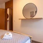 17-stillvolles 2-zimmer Mit Boxspringbett,wlan,grossem Balkon Mit Gartenblick 비스바덴
