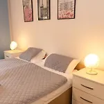 17-stillvolles 2-zimmer Mit Boxspringbett,wlan,grossem Balkon Mit Gartenblick 비스바덴