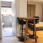 17-stillvolles 2-zimmer Mit Boxspringbett,wlan,grossem Balkon Mit Gartenblick 아파트