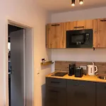 17-stillvolles 2-zimmer Mit Boxspringbett,wlan,grossem Balkon Mit Gartenblick 아파트