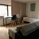 17-stillvolles 2-zimmer Mit Boxspringbett,wlan,grossem Balkon Mit Gartenblick Apartamento Wiesbaden