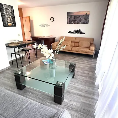 Apartment 17-stillvolles 2-zimmer Mit Boxspringbett,wlan,grossem Balkon Mit Gartenblick