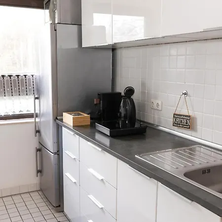 Apartmentsanlage Mit Komfortwohnungen Mit Kueche,Wlan Und Kostenfreien Parkplaetzen Wiesbaden