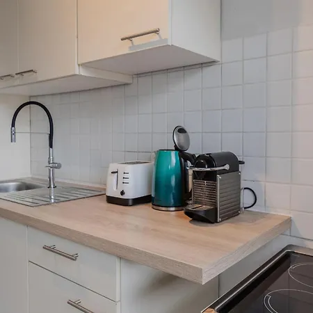 17-stillvolles 2-zimmer Mit Boxspringbett,wlan,grossem Balkon Mit Gartenblick Апартаменты