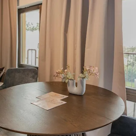 Apartmentsanlage Mit Komfortwohnungen Mit Kueche,Wlan Und Kostenfreien Parkplaetzen