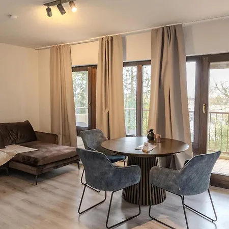 Апартаменты 17-stillvolles 2-zimmer Mit Boxspringbett,wlan,grossem Balkon Mit Gartenblick Висбаден