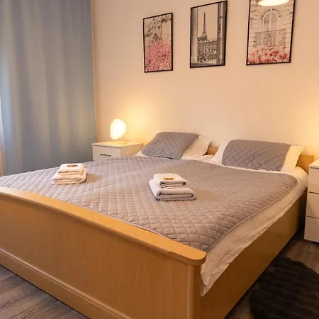 Apartmentsanlage Mit Komfortwohnungen Mit Kueche,Wlan Und Kostenfreien Parkplaetzen Wiesbaden