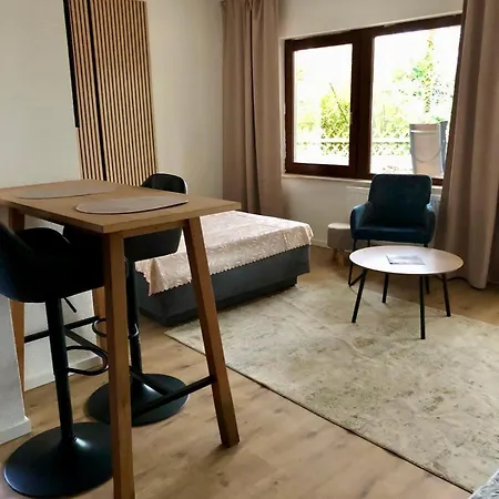 17-stillvolles 2-zimmer Mit Boxspringbett,wlan,grossem Balkon Mit Gartenblick * Wiesbaden