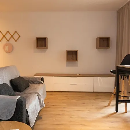 17-stillvolles 2-zimmer Mit Boxspringbett,wlan,grossem Balkon Mit Gartenblick * Wiesbaden