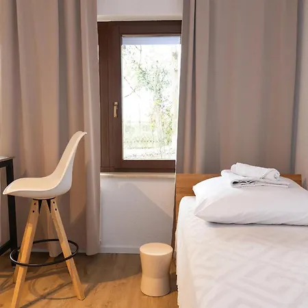 17-stillvolles 2-zimmer Mit Boxspringbett,wlan,grossem Balkon Mit Gartenblick *