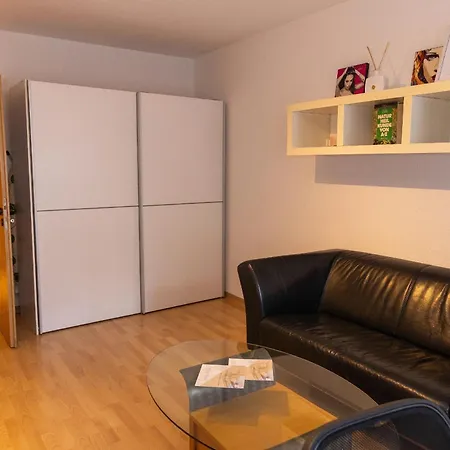 Appartement Apartmentsanlage Mit Komfortwohnungen Mit Kueche,wlan Und Kostenfreien Parkplaetzen Wiesbaden