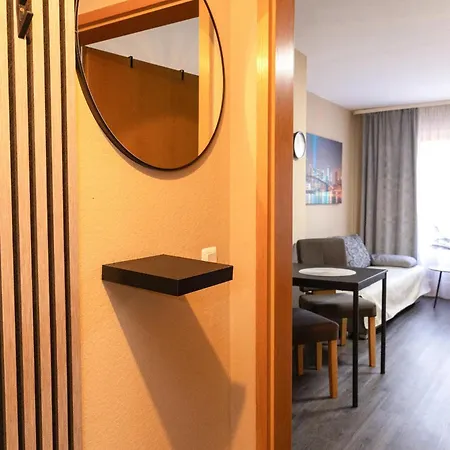 Apartmentsanlage Mit Komfortwohnungen Mit Kueche,wlan Und Kostenfreien Parkplaetzen * Wiesbaden