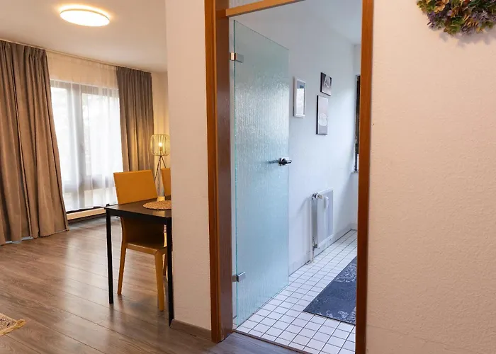 17-stillvolles 2-zimmer Mit Boxspringbett,wlan,grossem Balkon Mit Gartenblick Lejlighed Wiesbaden